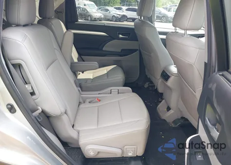 2017 Toyota Highlander Xle из США, поврежденный, VIN 5TDJZRFH9HS483122